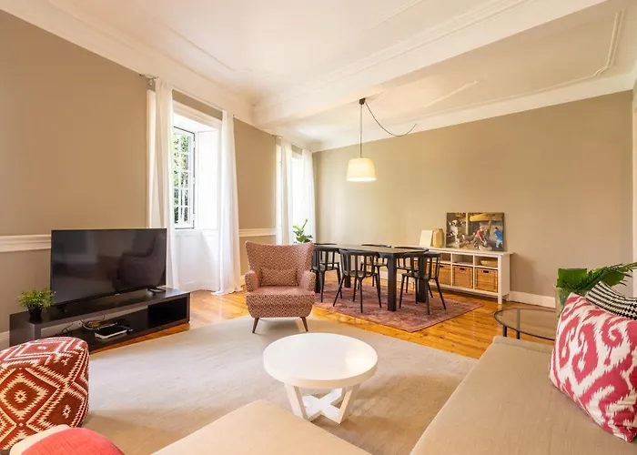 The Wine By An Island Aparthotel