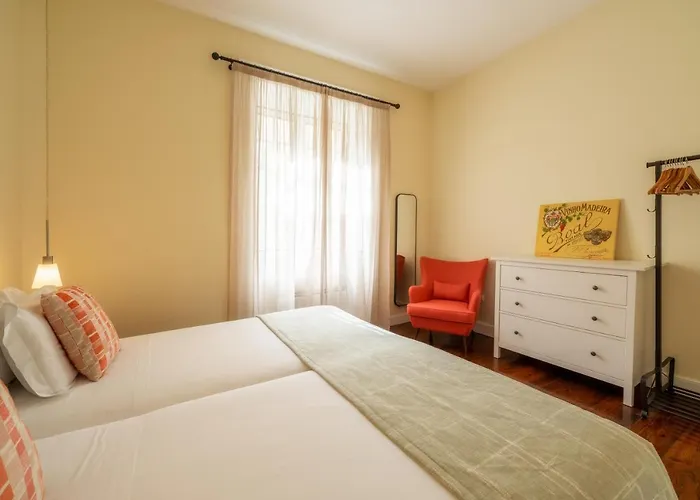 The Wine By An Island 4*