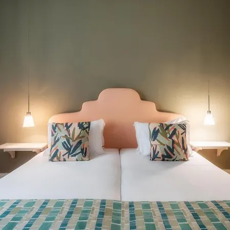 The Wine By An Island Apart Otel 4*