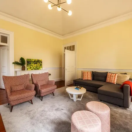 The Wine By An Island فونشال