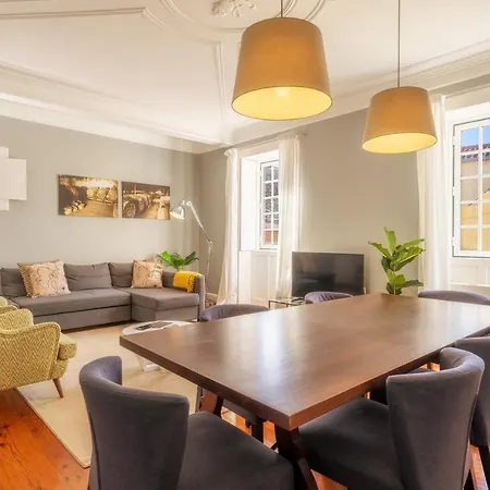 The Wine By An Island 4* פונשל