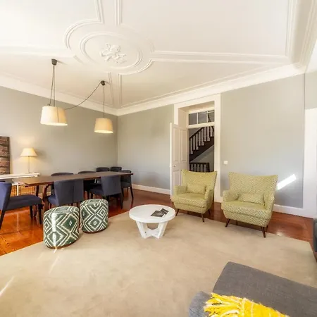 The Wine By An Island Aparthotel 4*