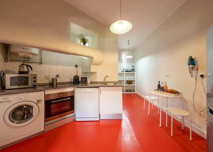 The Wine By An Island Hotel apartamentowy