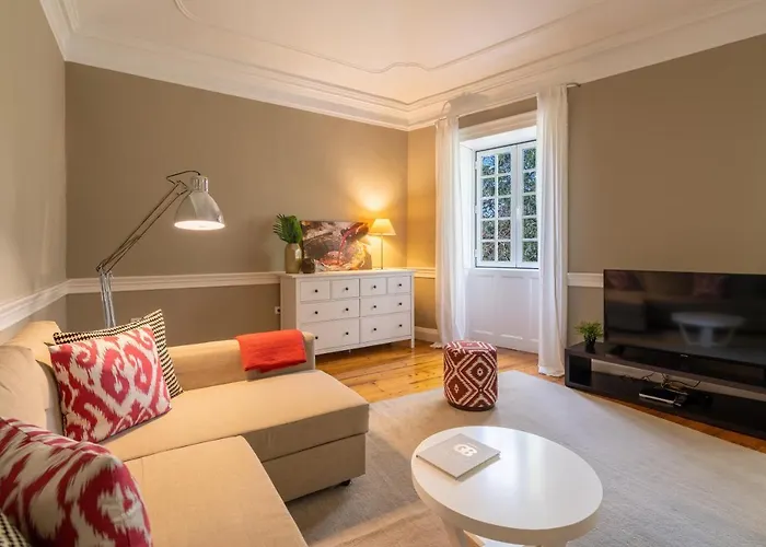 The Wine By An Island 4*