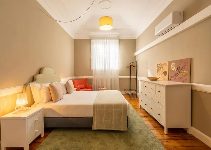 The Wine By An Island アパートホテル