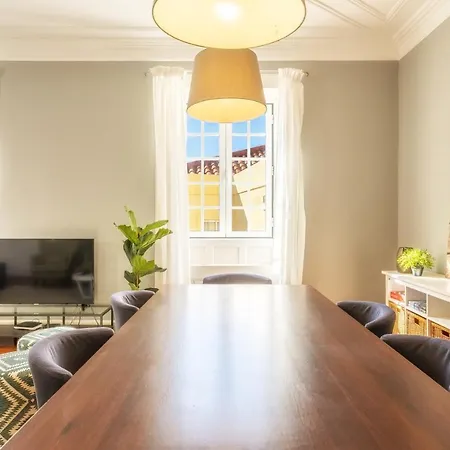 公寓式酒店 The Wine By An Island