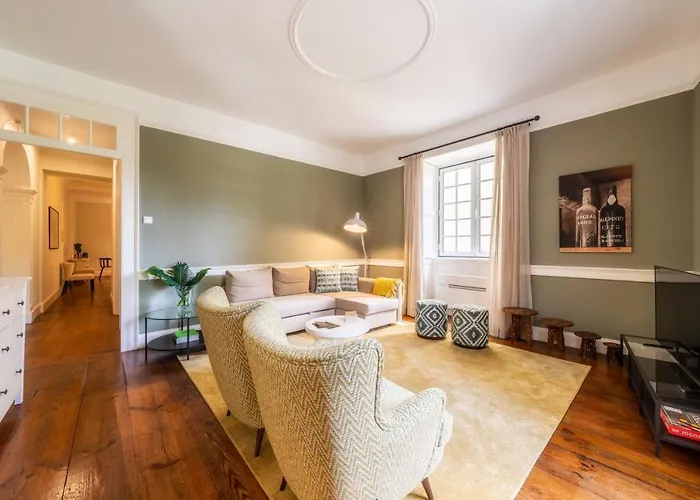 The Wine By An Island 丰沙尔