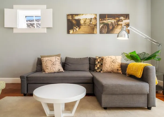 The Wine By An Island 4*