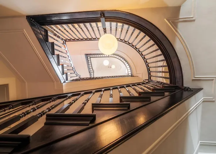 公寓式酒店 The Wine By An Island