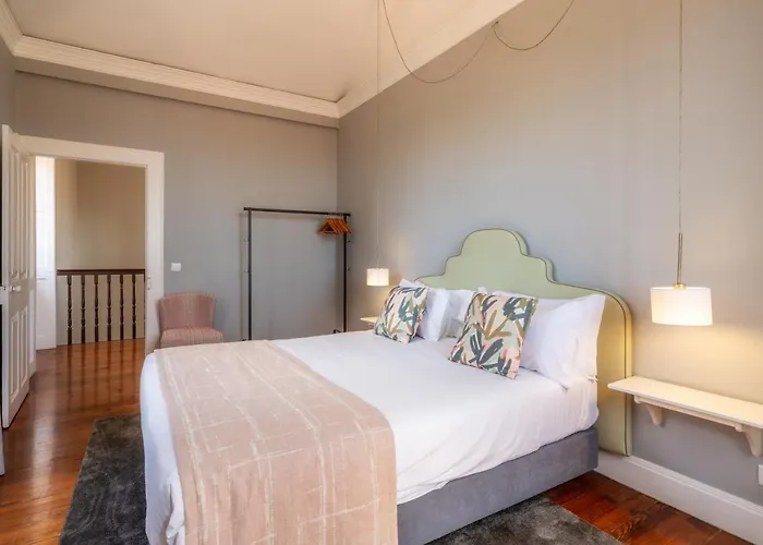 The Wine By An Island 4*